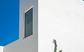 Adhili Residence